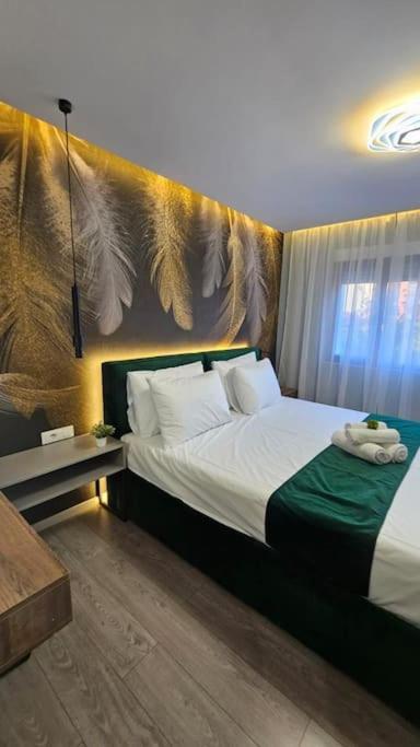 City Center Apartment Tirana Esterno foto